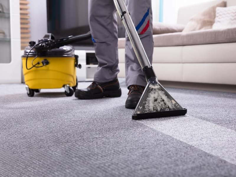 commercial carpet cleaning service in Tampa, FL